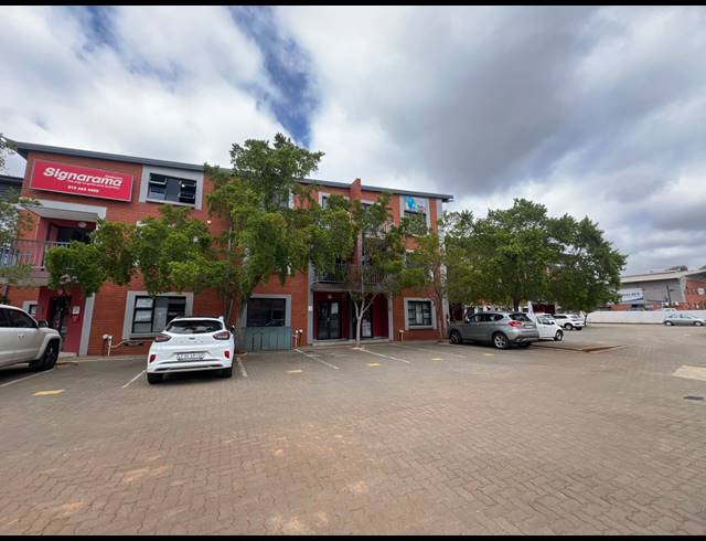 355M² WAREHOUSE TO LET IN HENNOPSPARK